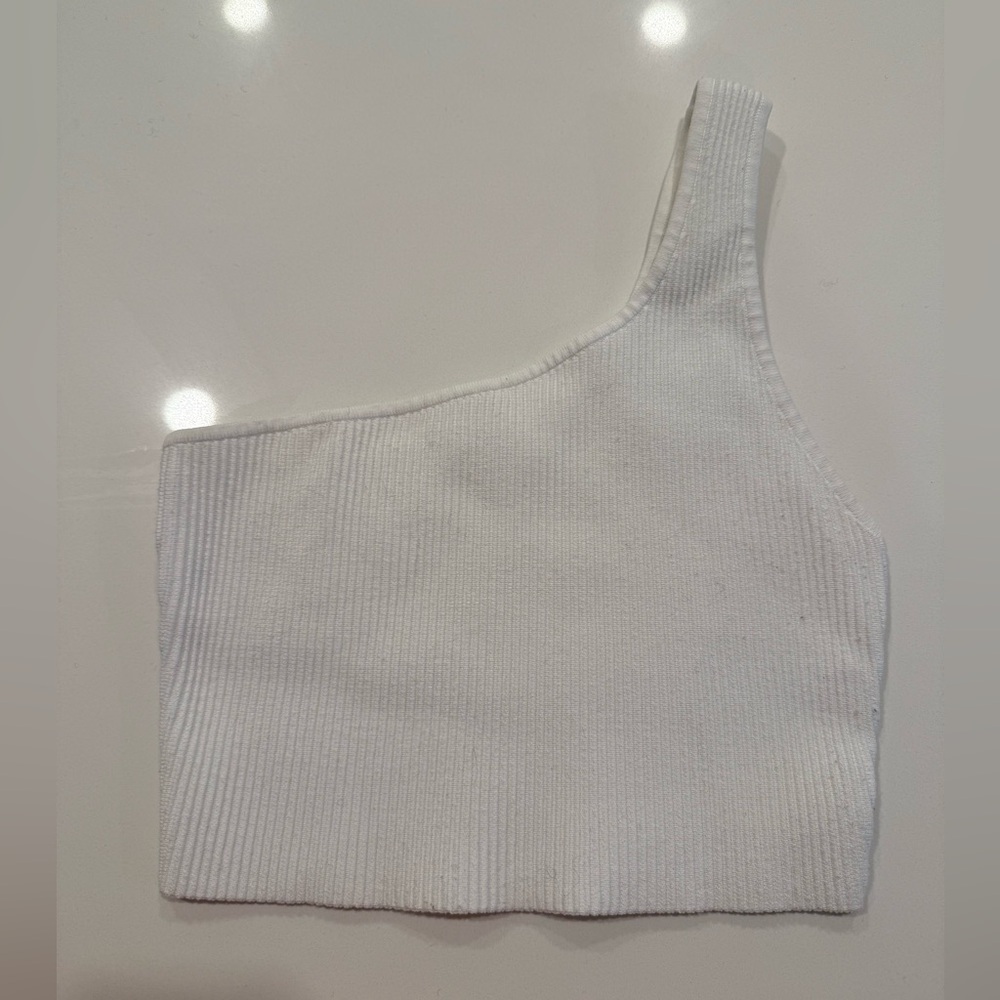 Babaton Aritzia Sculpt White Ribbed Asymmetrical Crop Top